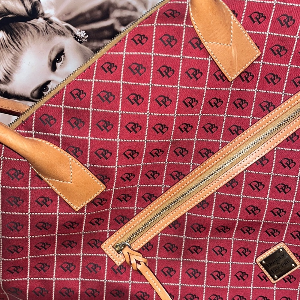 Dooney & Bourke X 1st Class Travel Vibes